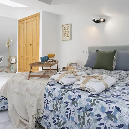 -malagasunapts-ayala33 Bus-train Station - Huelin Apartment *